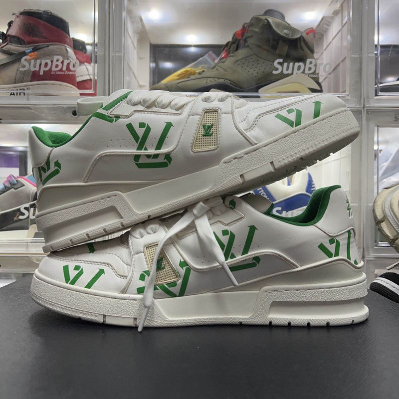 Louis Vuitton Louis Vuitton Trainer White Green Fashion Sneakers 0079 Size US 9.5 / EU 42-43 - 7 Thumbnail