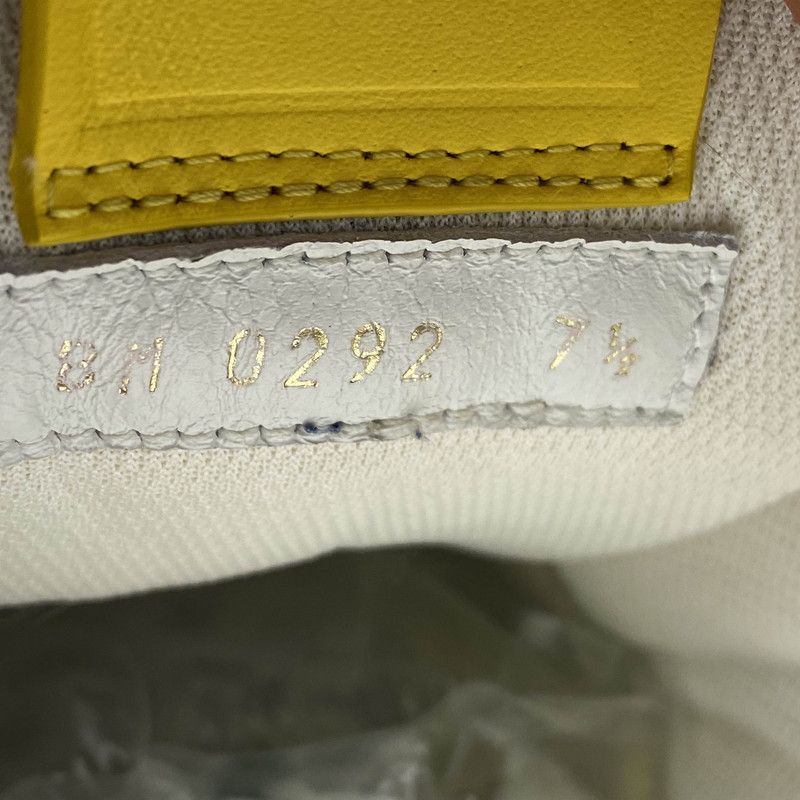 Louis Vuitton Louis Vuitton Trainer Low-Top Sneakers in White and Yellow 0079 Size US 8 / EU 41 - 5 Thumbnail