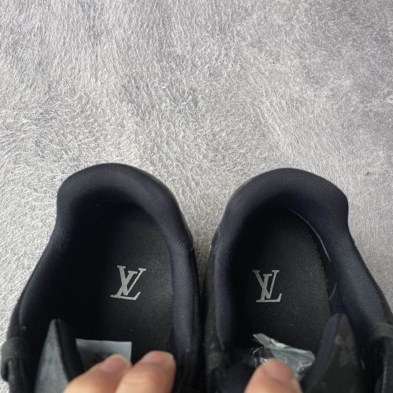 Louis Vuitton Louis Vuitton Black Trainer Low-top Fashion Sneakers 0079 Size US 7.5 / EU 40-41 - 9 Thumbnail