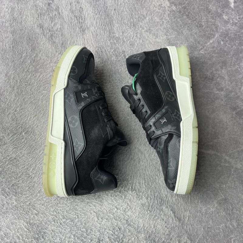 Louis Vuitton Louis Vuitton Black Trainer Low-top Fashion Sneakers 0079 Size US 7.5 / EU 40-41 - 7 Thumbnail