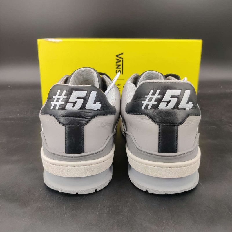 Louis Vuitton Louis Vuitton Low Top Fashion Sneakers 0079 Size US 7.5 / EU 40-41 - 3 Thumbnail