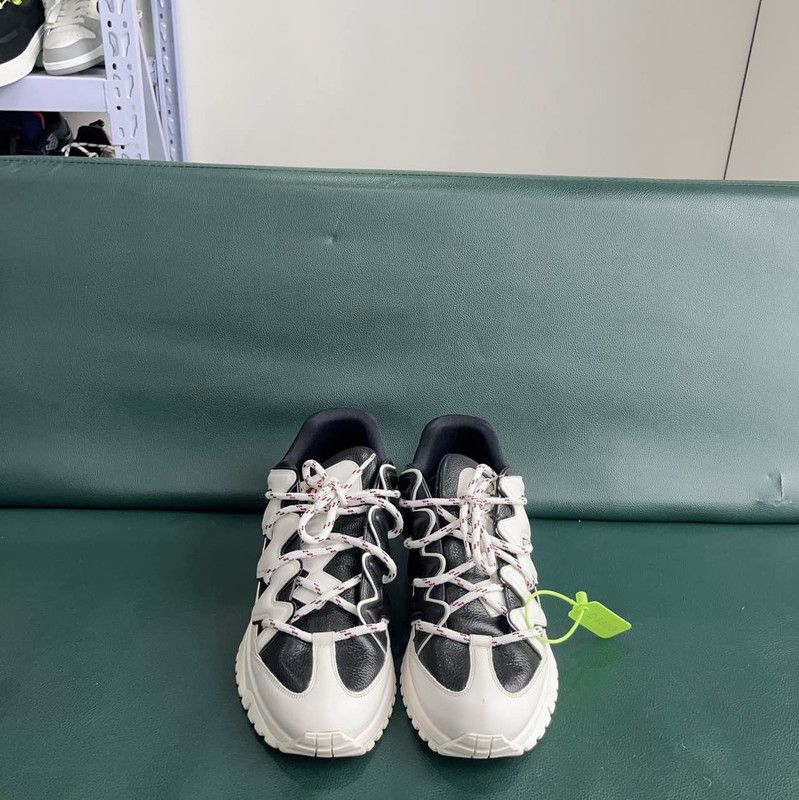 Louis Vuitton Louis Vuitton Zig Zag Sneakers in Black and White 0079 Size US 9.5 / EU 42-43 - 2 Thumbnail