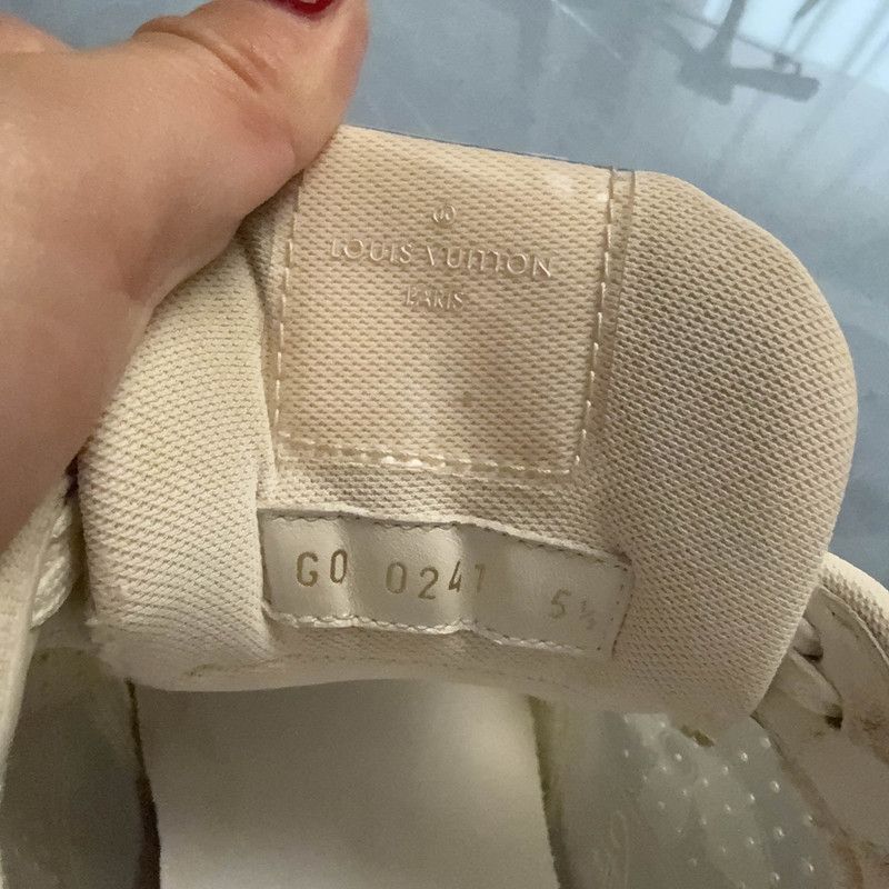 Louis Vuitton Louis Vuitton Trainer Transparent Logo Fashion Sneakers 0079 Size US 8.5 / EU 41-42 - 5 Thumbnail