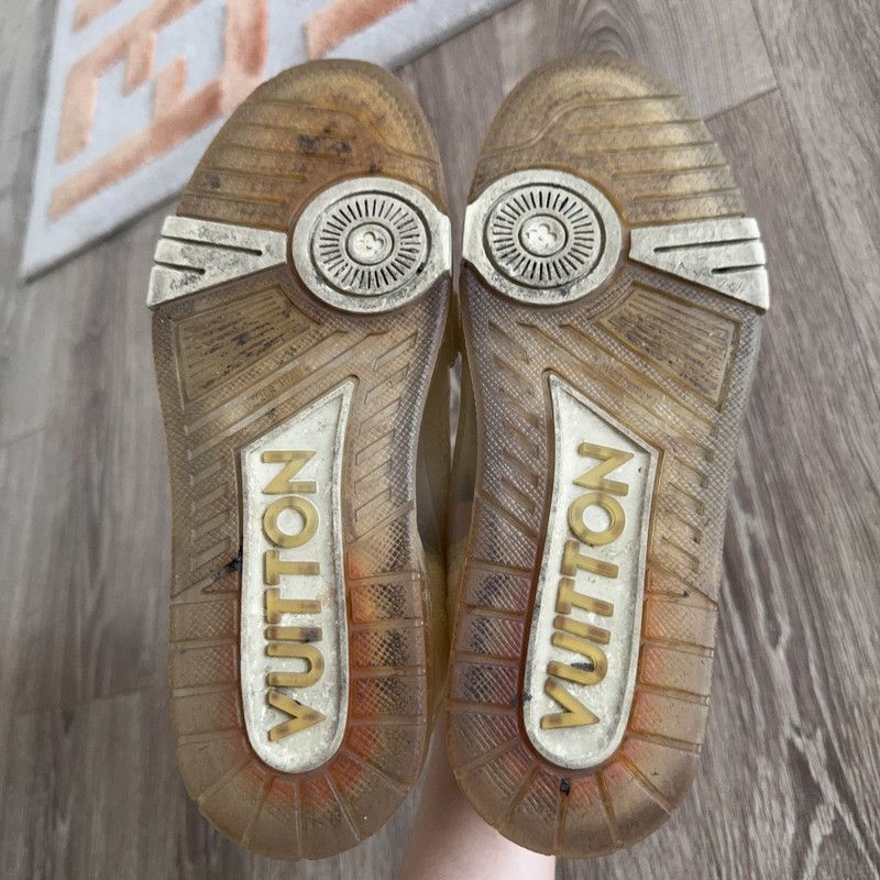 Louis Vuitton Louis Vuitton Trainer Transparent Logo Fashion Sneakers 0079 Size US 8.5 / EU 41-42 - 4 Thumbnail