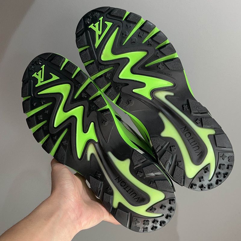 Louis Vuitton Louis Vuitton Runner Tatic Fashion Sneakers for Men 0079 Size US 8.5 / EU 41-42 - 4 Thumbnail