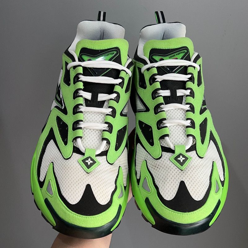 Louis Vuitton Louis Vuitton Runner Tatic Fashion Sneakers for Men 0079 Size US 8.5 / EU 41-42 - 2 Thumbnail