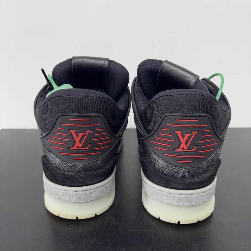 Louis Vuitton Louis Vuitton Classic Pattern Trainer Sneakers for Men 0079 Size US 8.5 / EU 41-42 - 3 Thumbnail