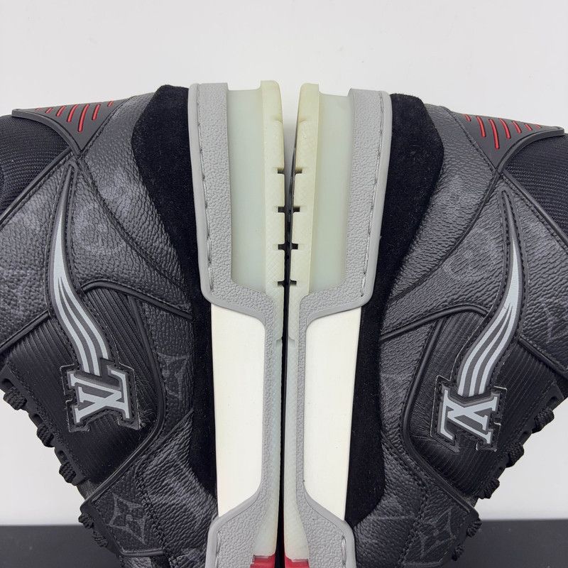 Louis Vuitton Louis Vuitton Classic Pattern Trainer Sneakers for Men 0079 Size US 8.5 / EU 41-42 - 8 Thumbnail