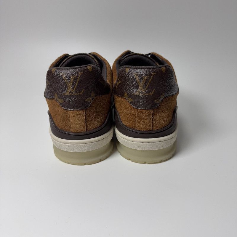 Louis Vuitton Louis Vuitton Fashion Casual Sneakers for Men 0079 Size US 10.5 / EU 43-44 - 3 Thumbnail
