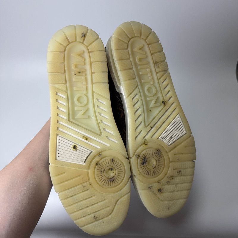 Louis Vuitton Louis Vuitton Fashion Casual Sneakers for Men 0079 Size US 10.5 / EU 43-44 - 4 Thumbnail