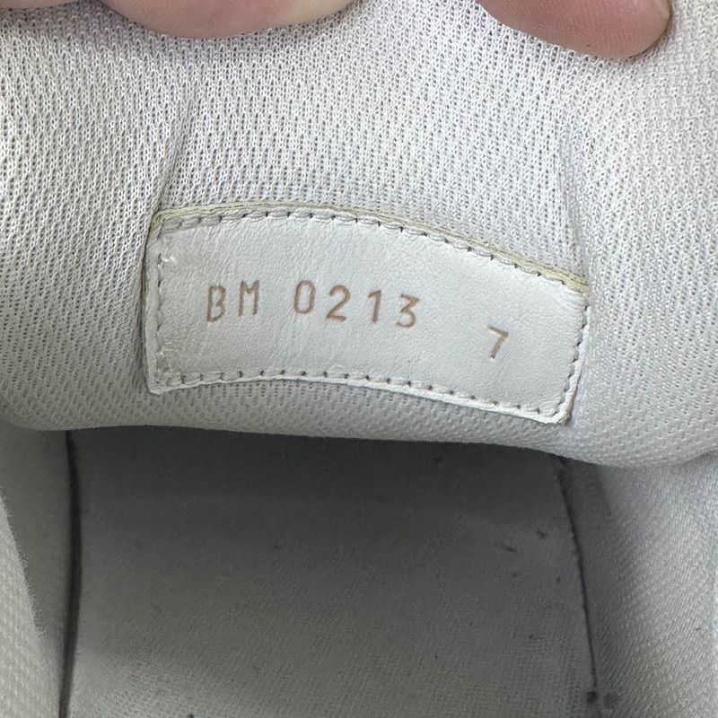 Louis Vuitton Louis Vuitton Blue and White Trainer Sneakers 0079 Size US 8 / EU 41 - 5 Thumbnail