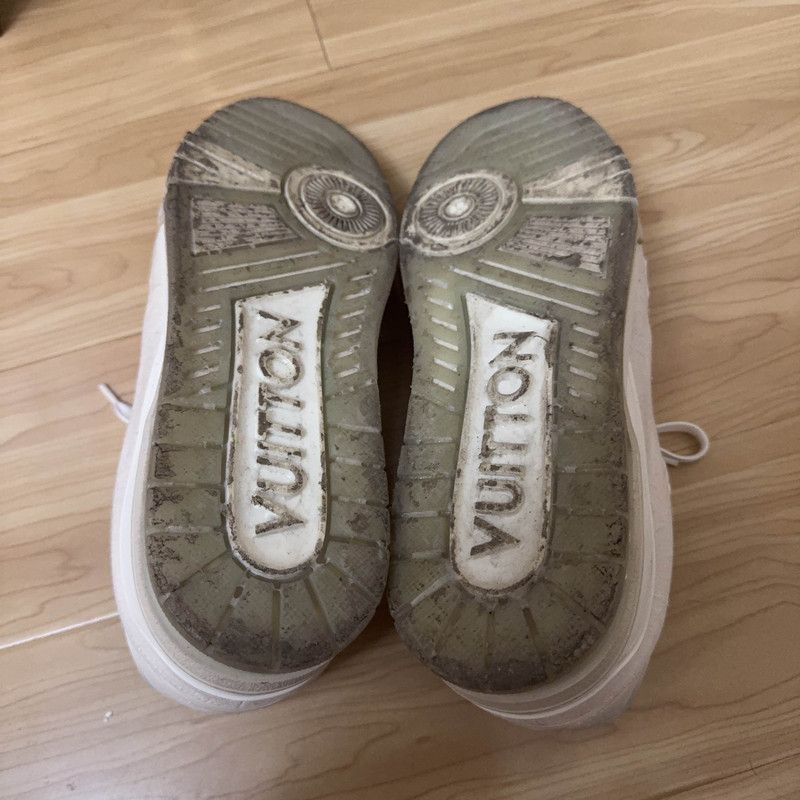 Louis Vuitton Louis Vuitton Classic Logo Trainer Sneakers for Men 0079 Size US 11 / EU 44 - 4 Thumbnail
