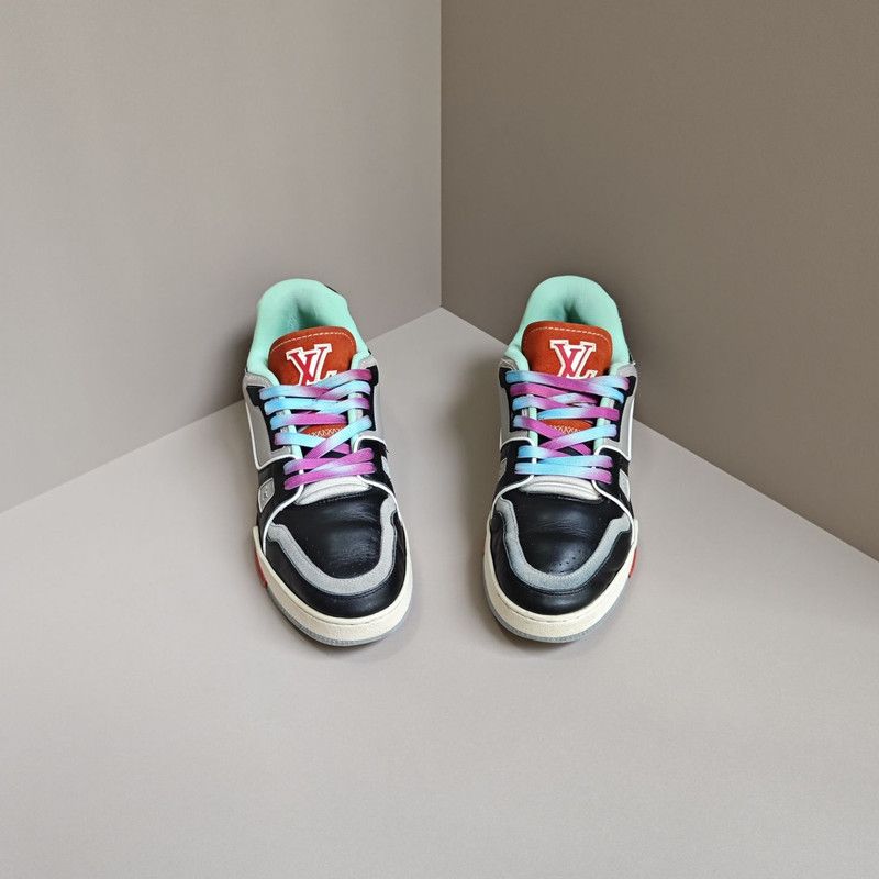 Louis Vuitton Louis Vuitton Trendy Low-Top Sneakers for Men 0079 Size US 8.5 / EU 41-42 - 2 Thumbnail