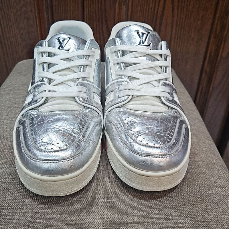 Louis Vuitton Louis Vuitton Metallic Silver Trainer Sneakers 0079 Size US 8.5 / EU 41-42 - 2 Thumbnail