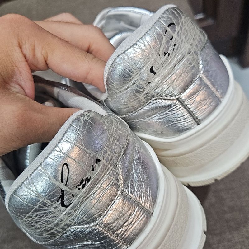 Louis Vuitton Louis Vuitton Metallic Silver Trainer Sneakers 0079 Size US 8.5 / EU 41-42 - 9 Thumbnail