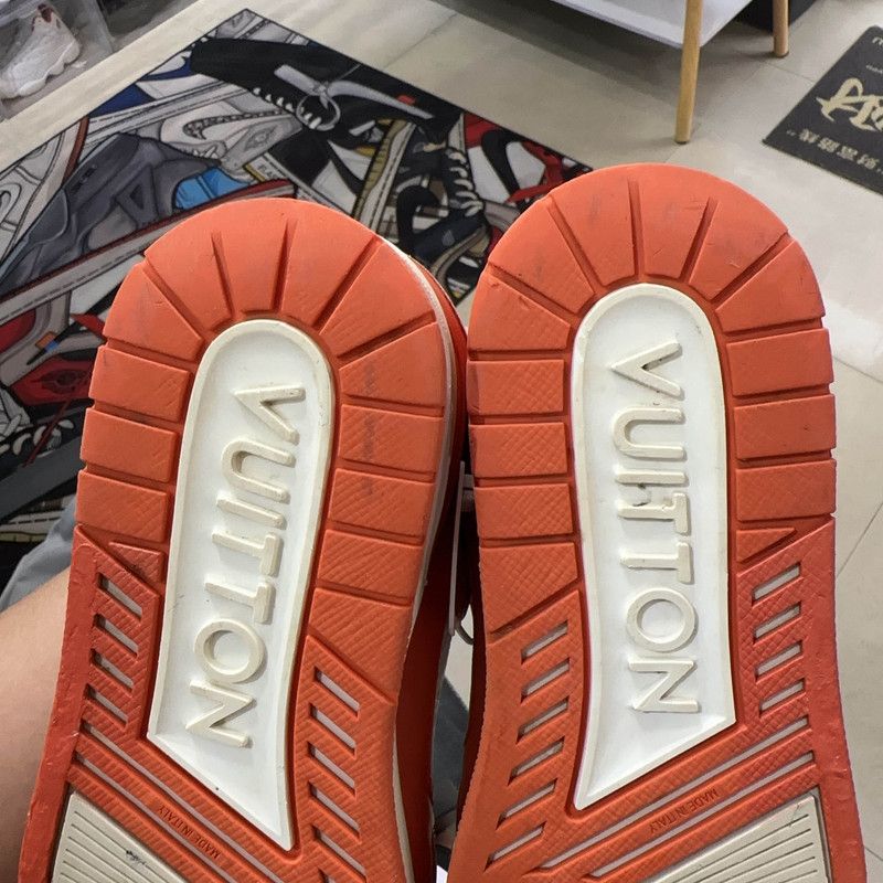 Louis Vuitton Louis Vuitton Trainer Low-Top Sneakers in Orange 0079 Size US 8 / EU 41 - 10 Thumbnail
