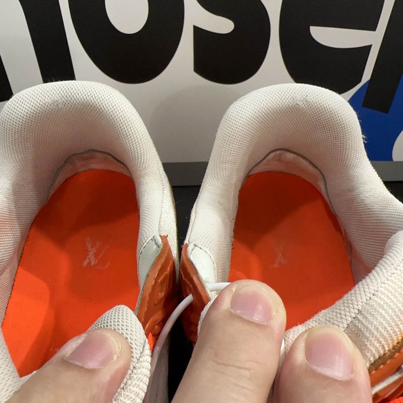 Louis Vuitton Louis Vuitton Trainer Low-Top Sneakers in Orange 0079 Size US 8 / EU 41 - 6 Thumbnail