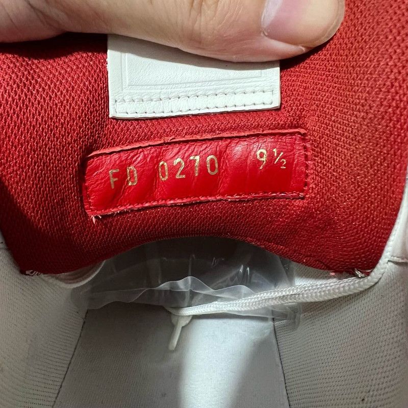 Louis Vuitton Louis Vuitton Tricolor Classic Sneakers for Men 0079 Size US 9.5 / EU 42-43 - 5 Thumbnail