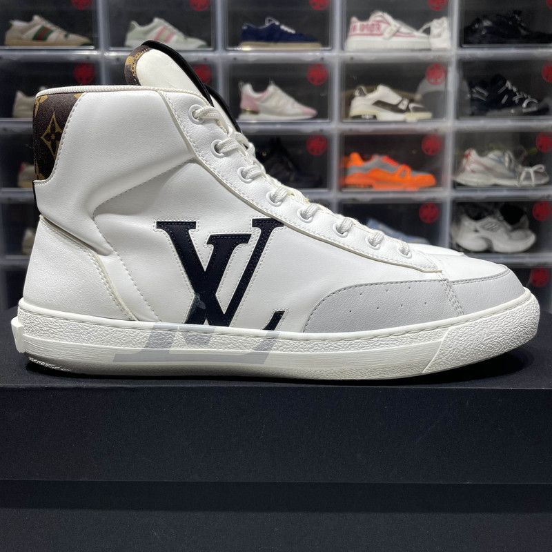Louis Vuitton Louis Vuitton Charlie Stylish High-Top Casual Sneakers 0079 Size US 9.5 / EU 42-43 - 8 Thumbnail