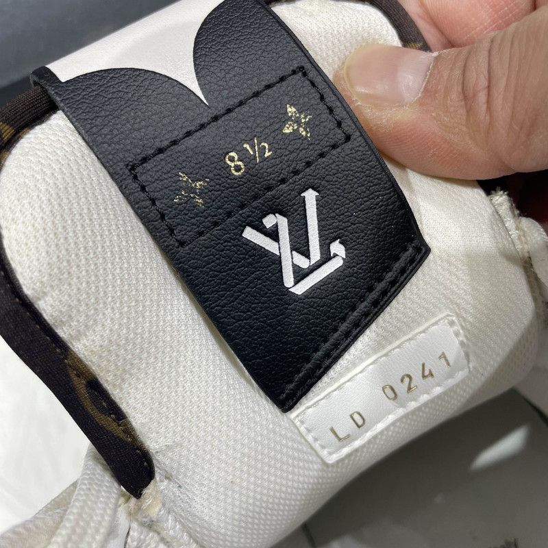 Louis Vuitton Louis Vuitton Charlie Stylish High-Top Casual Sneakers 0079 Size US 9.5 / EU 42-43 - 5 Thumbnail