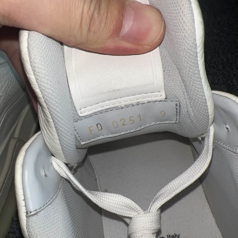 Louis Vuitton Louis Vuitton White Cement Low-Top Trainer Sneakers 0079 Size US 9.5 / EU 42-43 - 5 Thumbnail