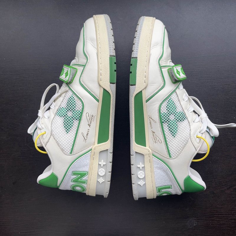 Louis Vuitton Louis Vuitton Classic Trainer Fashion Sneakers 0079 Size US 8.5 / EU 41-42 - 9 Thumbnail
