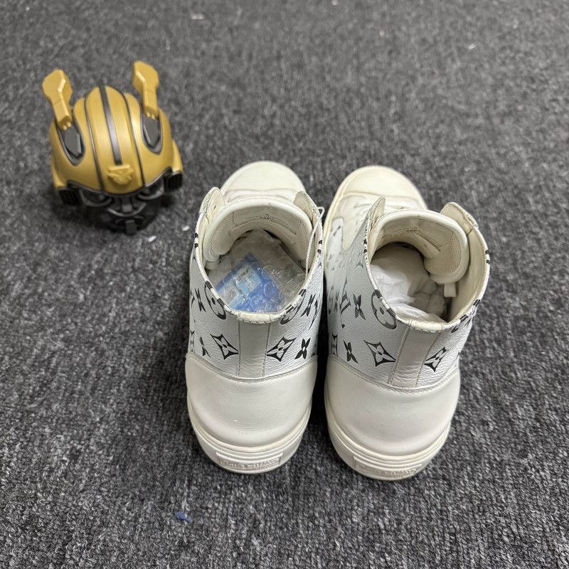 Louis Vuitton Louis Vuitton Tattoo High-Top Fashion Sneakers 0079 Size US 8 / EU 41 - 3 Thumbnail