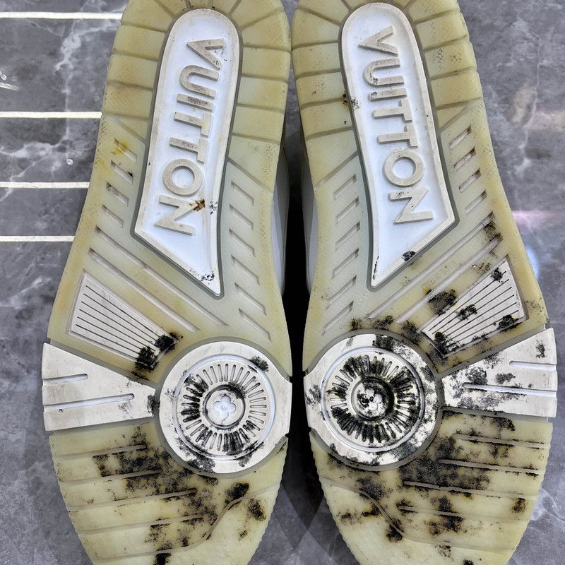 Louis Vuitton Louis Vuitton Trainer Low Top Fashion Sneakers 0079 Size US 9 / EU 42 - 4 Thumbnail