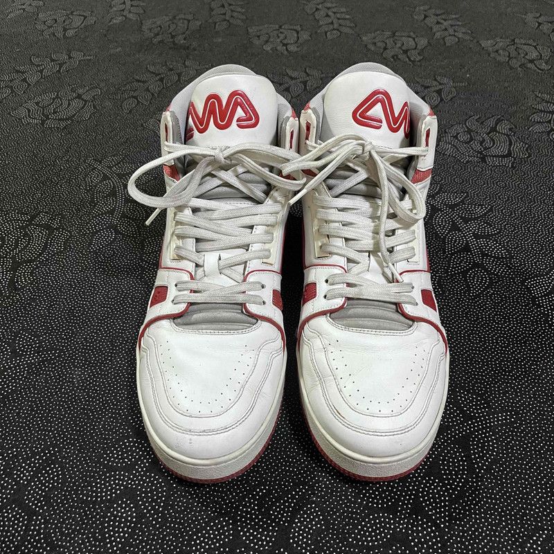 Louis Vuitton Louis Vuitton High-Top Trainer Sneakers for Men 0079 Size US 8.5 / EU 41-42 - 2 Thumbnail