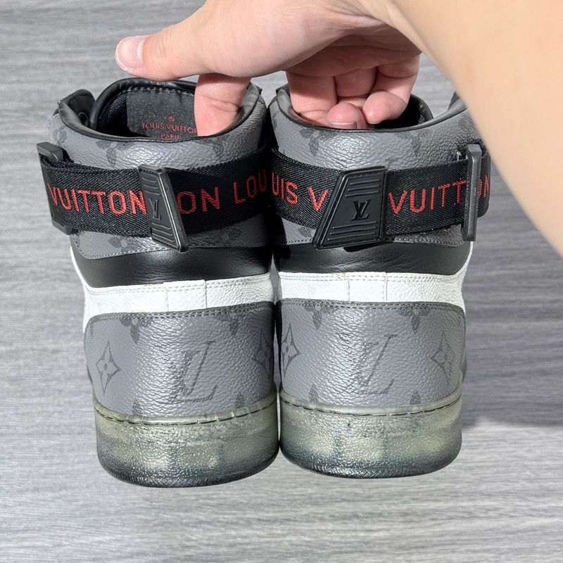 Louis Vuitton Louis Vuitton Rivoli Casual Sneakers in White and Blue 0079 Size US 8.5 / EU 41-42 - 3 Thumbnail