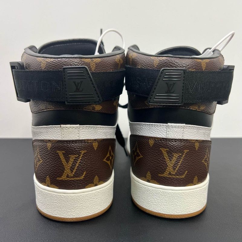 Louis Vuitton Louis Vuitton Rivoli High-Top Sneakers for Men 0079 Size US 7.5 / EU 40-41 - 3 Thumbnail