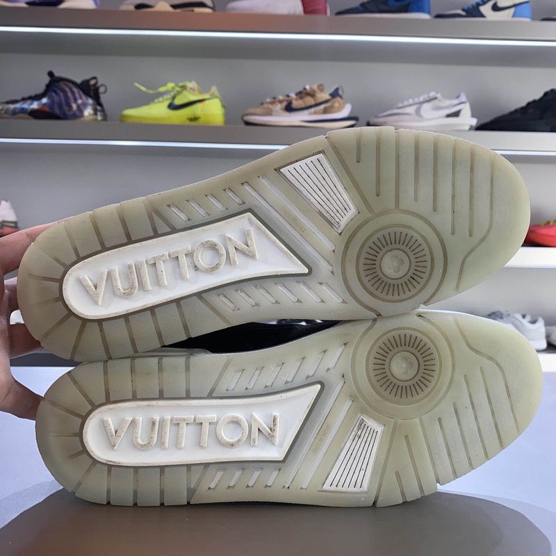 Louis Vuitton Louis Vuitton Fashion Trainer Low-Top Sneakers for Men 0079 Size US 8.5 / EU 41-42 - 4 Thumbnail