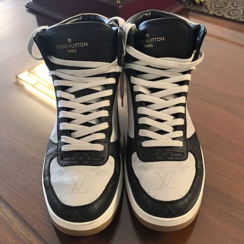 Louis Vuitton Louis Vuitton Rivoli Monogram Strass Sneakers 0079 Size US 8.5 / EU 41-42 - 2 Thumbnail