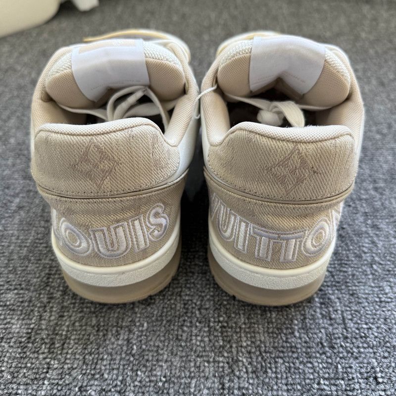Louis Vuitton Louis Vuitton Trainer Low-top Fashion Sneakers in Khaki 0079 Size US 7.5 / EU 40-41 - 3 Thumbnail