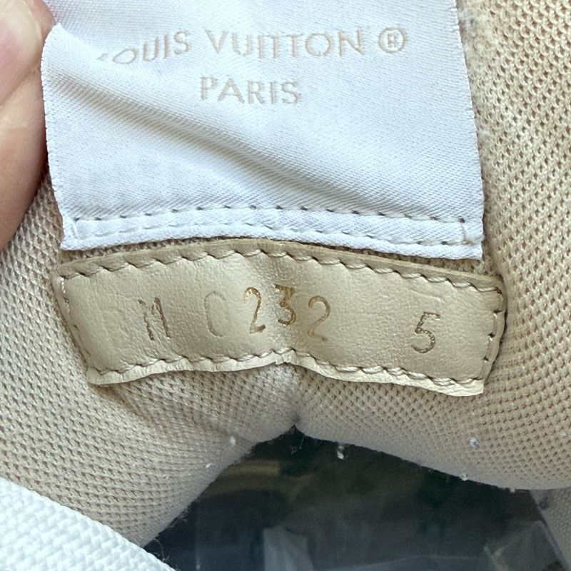 Louis Vuitton Louis Vuitton Trainer Low-top Fashion Sneakers in Khaki 0079 Size US 7.5 / EU 40-41 - 5 Thumbnail