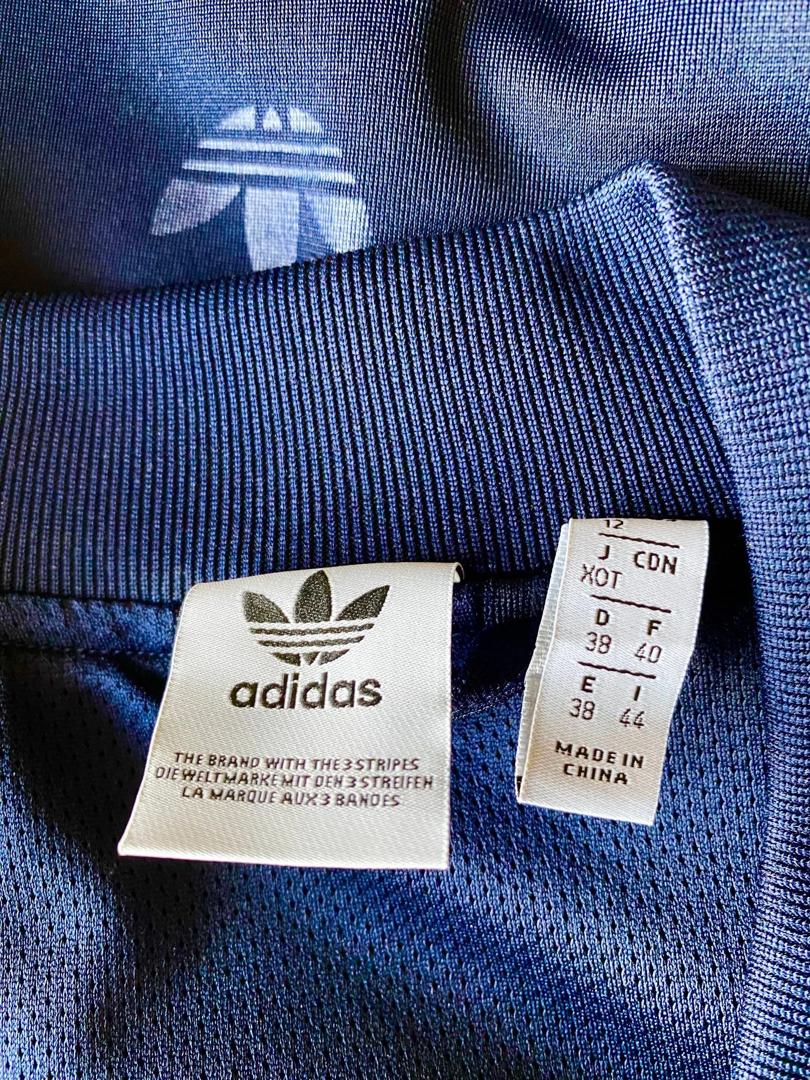 Adidas Adidas Bomberjacka Monogram Jacket Size M / US 6-8 / IT 42-44 - 2 Thumbnail