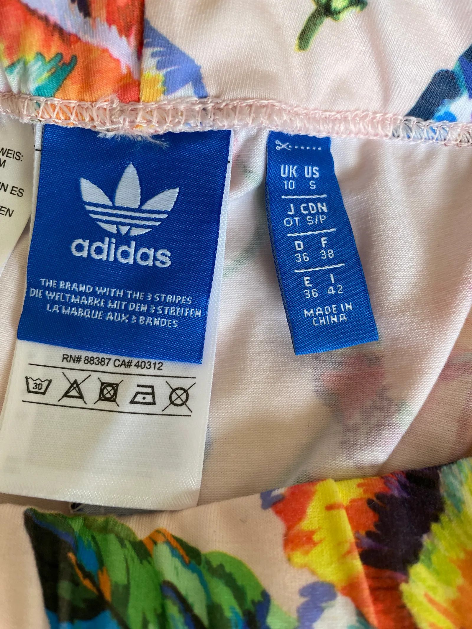 Adidas Adidas x Farm Rio Farm Rio FLORALITA leggings Sweatpants Size 26" / US 2 / IT 38 - 2 Thumbnail