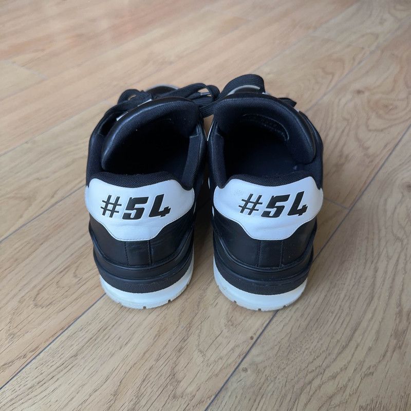 Louis Vuitton Louis Vuitton Black Low-Top Trainer Sneakers 0079 Size US 9.5 / EU 42-43 - 3 Thumbnail