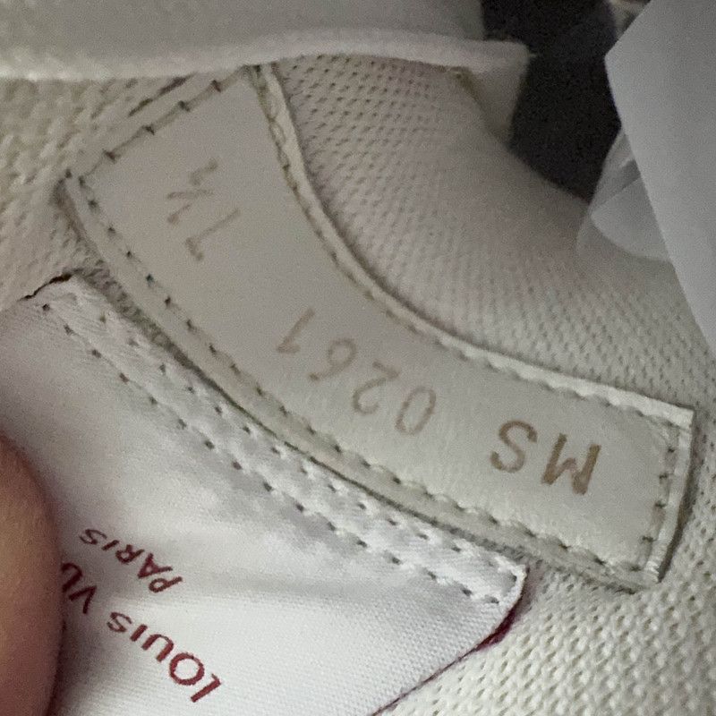 Louis Vuitton Louis Vuitton Trainer Velcro Sneakers for Men 0079 Size US 8 / EU 41 - 5 Thumbnail