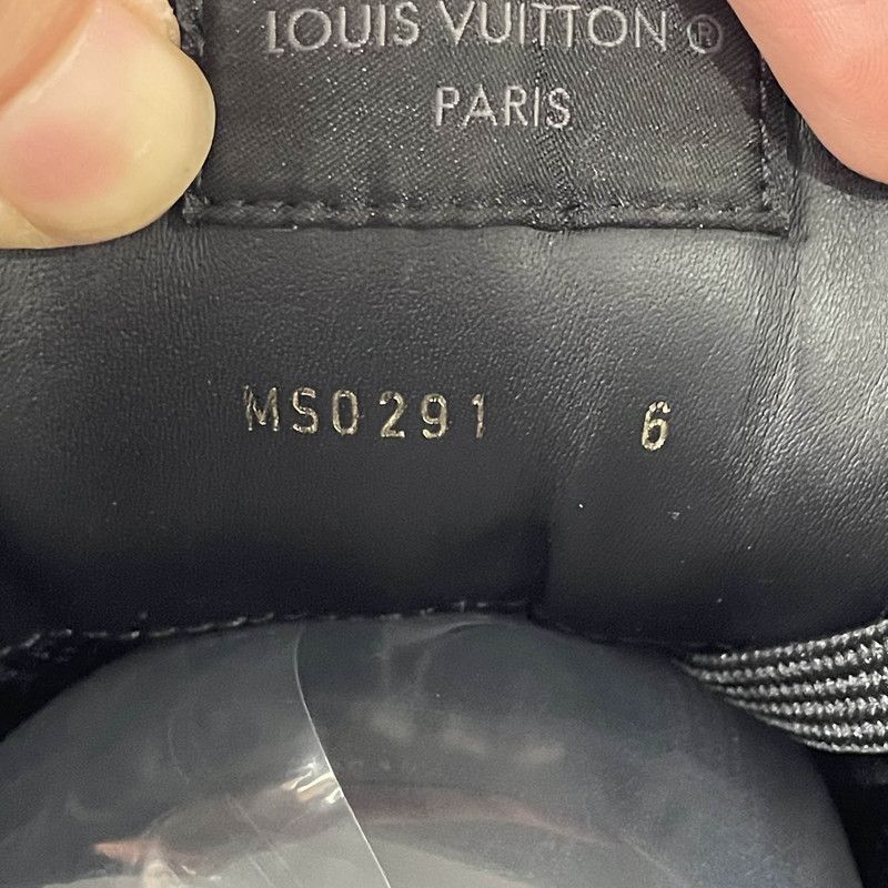 Louis Vuitton Louis Vuitton Run Away Low Top Sneakers 0079 Size US 7.5 / EU 40-41 - 5 Thumbnail