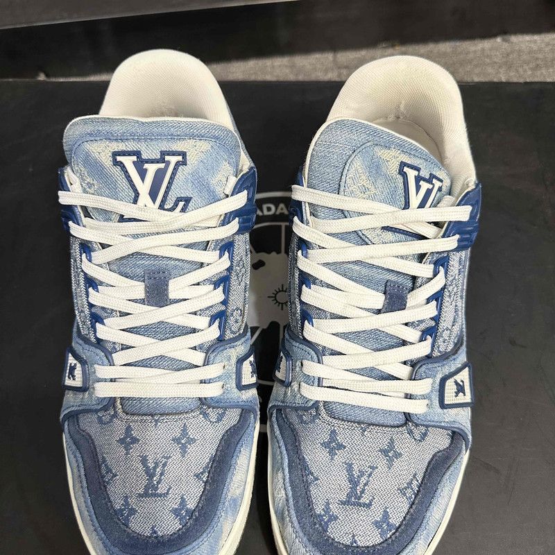 Louis Vuitton Louis Vuitton Blue Trainer Sneakers for Men 0079 Size US 9.5 / EU 42-43 - 2 Thumbnail