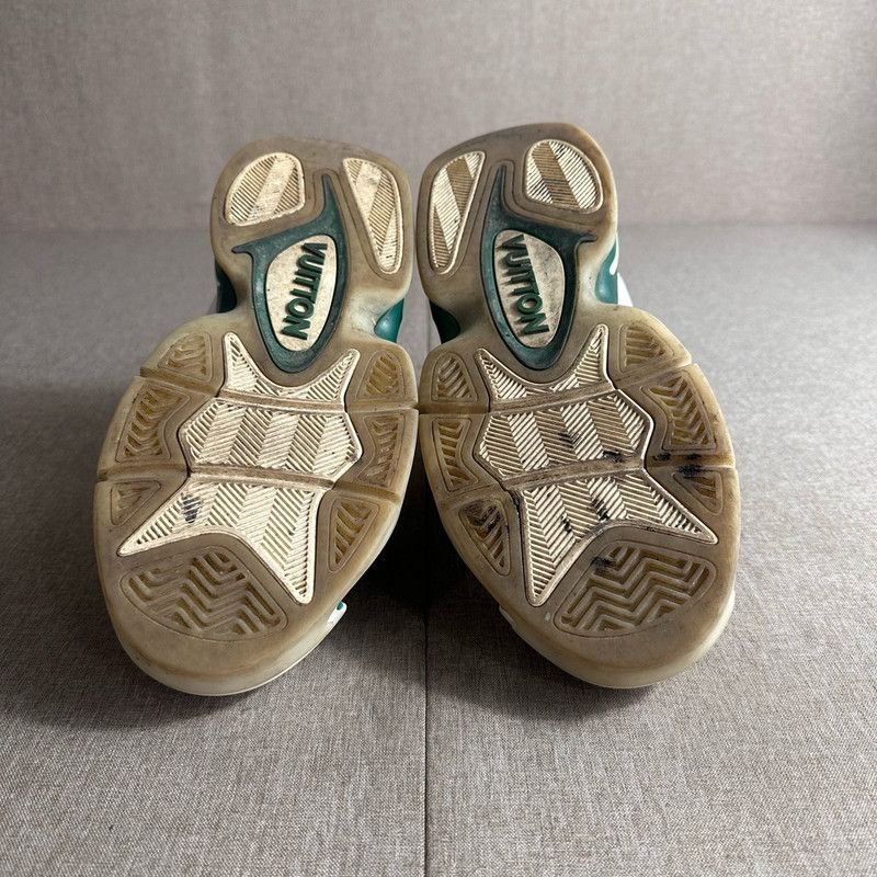 Louis Vuitton Louis Vuitton High Top Trainer 2 Sneakers 0079 Size US 7 / EU 40 - 4 Thumbnail