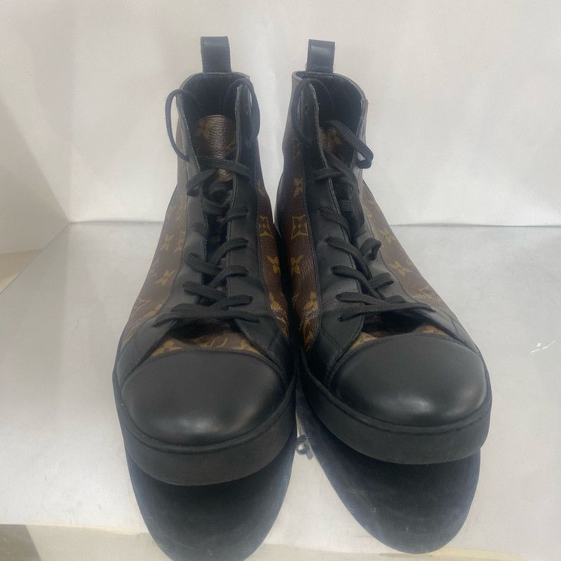 Louis Vuitton Louis Vuitton Casual Fashion Sneakers 0079 Size US 9.5 / EU 42-43 - 2 Thumbnail