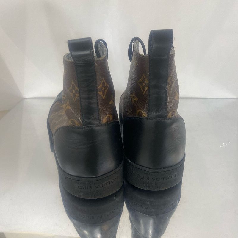 Louis Vuitton Louis Vuitton Casual Fashion Sneakers 0079 Size US 9.5 / EU 42-43 - 3 Thumbnail