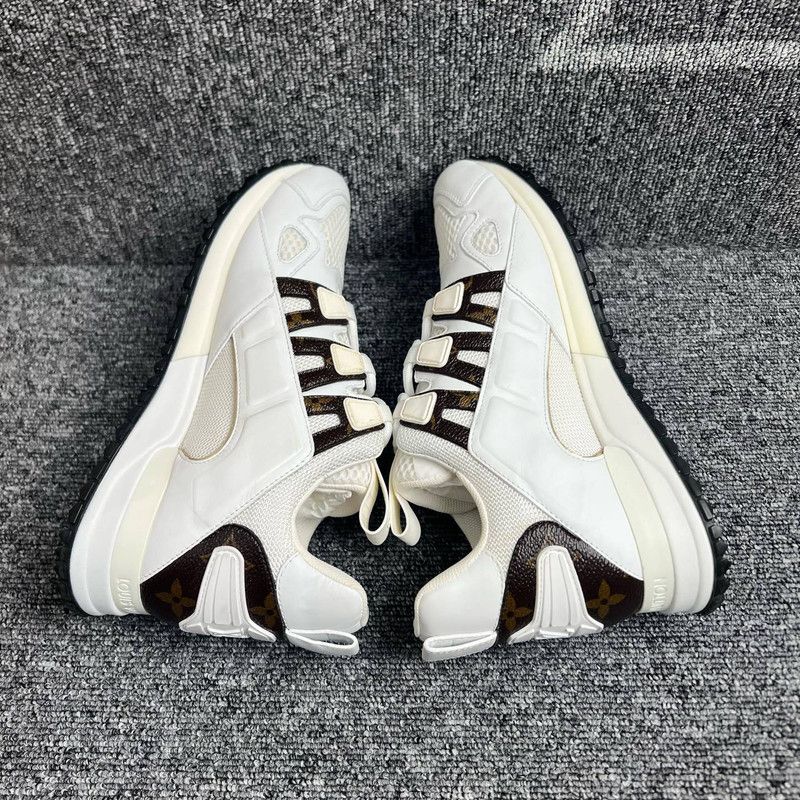 Louis Vuitton Louis Vuitton Sporty White Sneakers 0079 Size US 5.5 / EU 38 - 7 Thumbnail