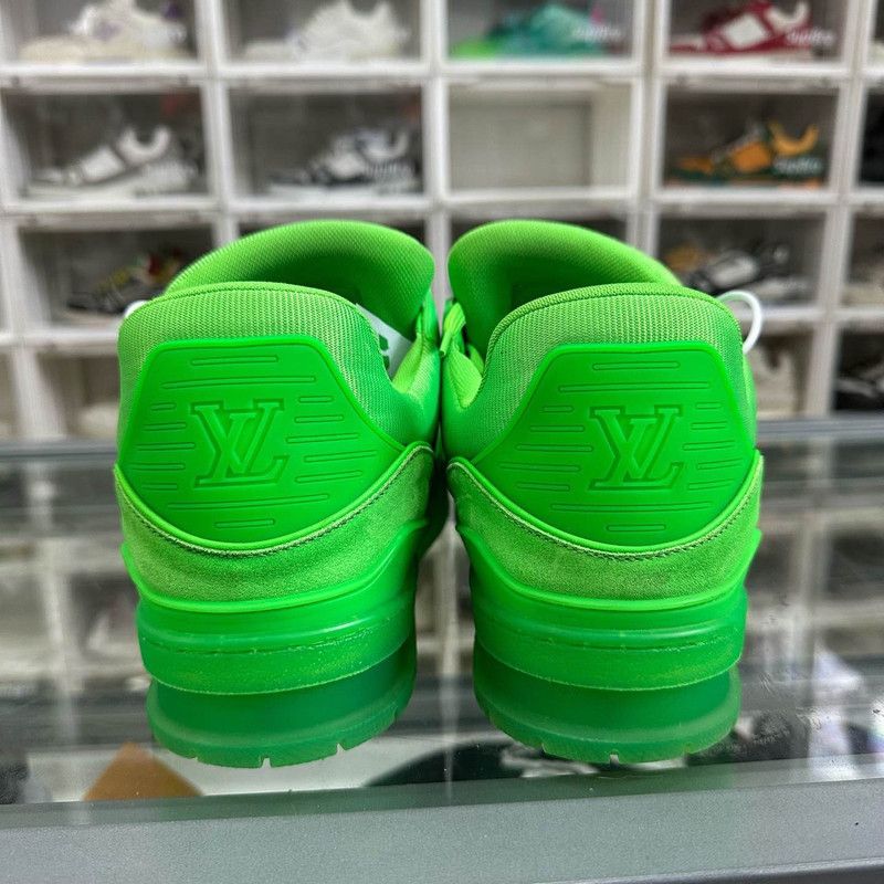Louis Vuitton Louis Vuitton Trainer Fashion Sneakers in Green 0079 Size US 9.5 / EU 42-43 - 3 Thumbnail