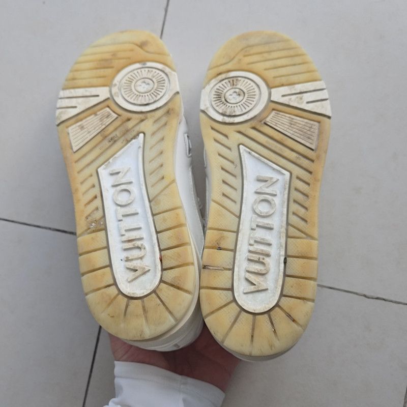 Louis Vuitton Louis Vuitton Trainer White Low-Top Sneakers 0079 Size US 9.5 / EU 42-43 - 4 Thumbnail