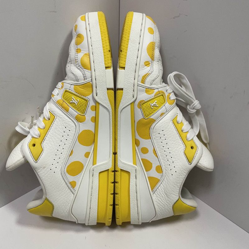 Louis Vuitton Yayoi Kusama x Louis Vuitton Polka Dot Trainers 0079 Size US 9 / EU 42 - 9 Thumbnail