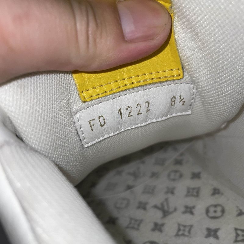 Louis Vuitton Yayoi Kusama x Louis Vuitton Polka Dot Trainers 0079 Size US 9 / EU 42 - 5 Thumbnail