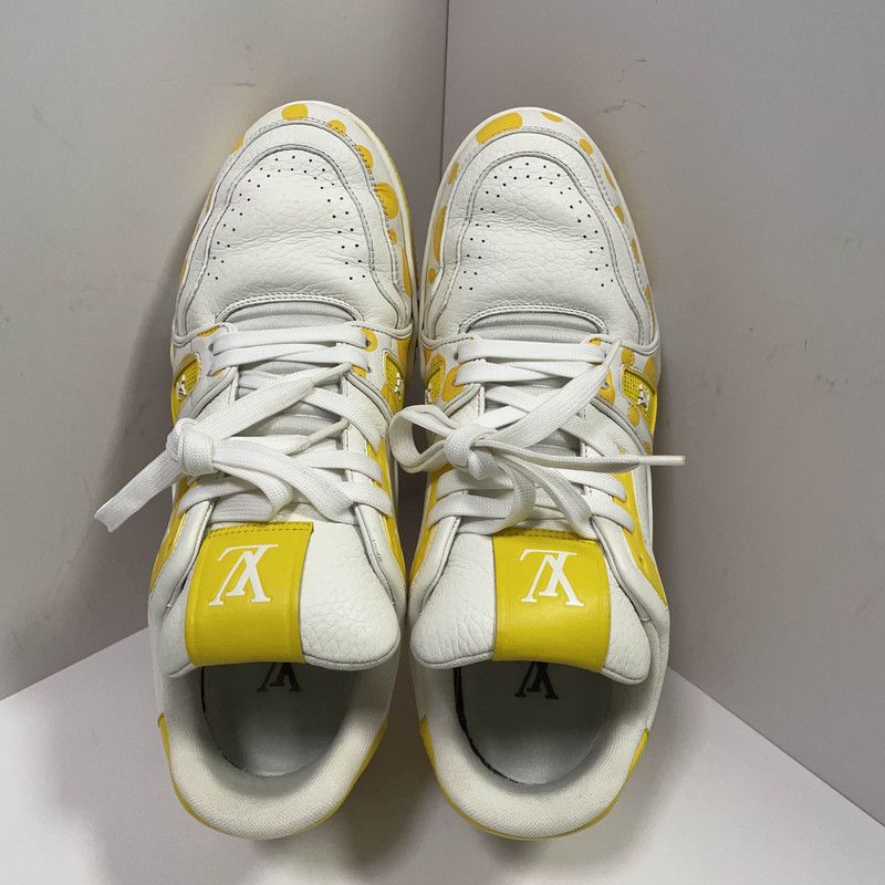 Louis Vuitton Yayoi Kusama x Louis Vuitton Polka Dot Trainers 0079 Size US 9 / EU 42 - 8 Thumbnail